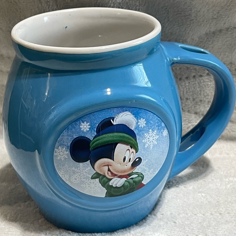 Disney “2015”Blue Mickey Mouse Winter Christmas Holiday Ceramic Mug w/Spoon Slot